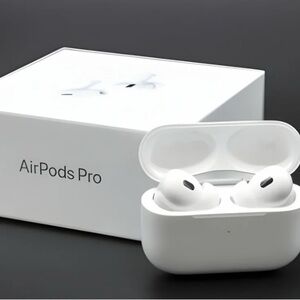 Apple AirPods Pro with Charging Case